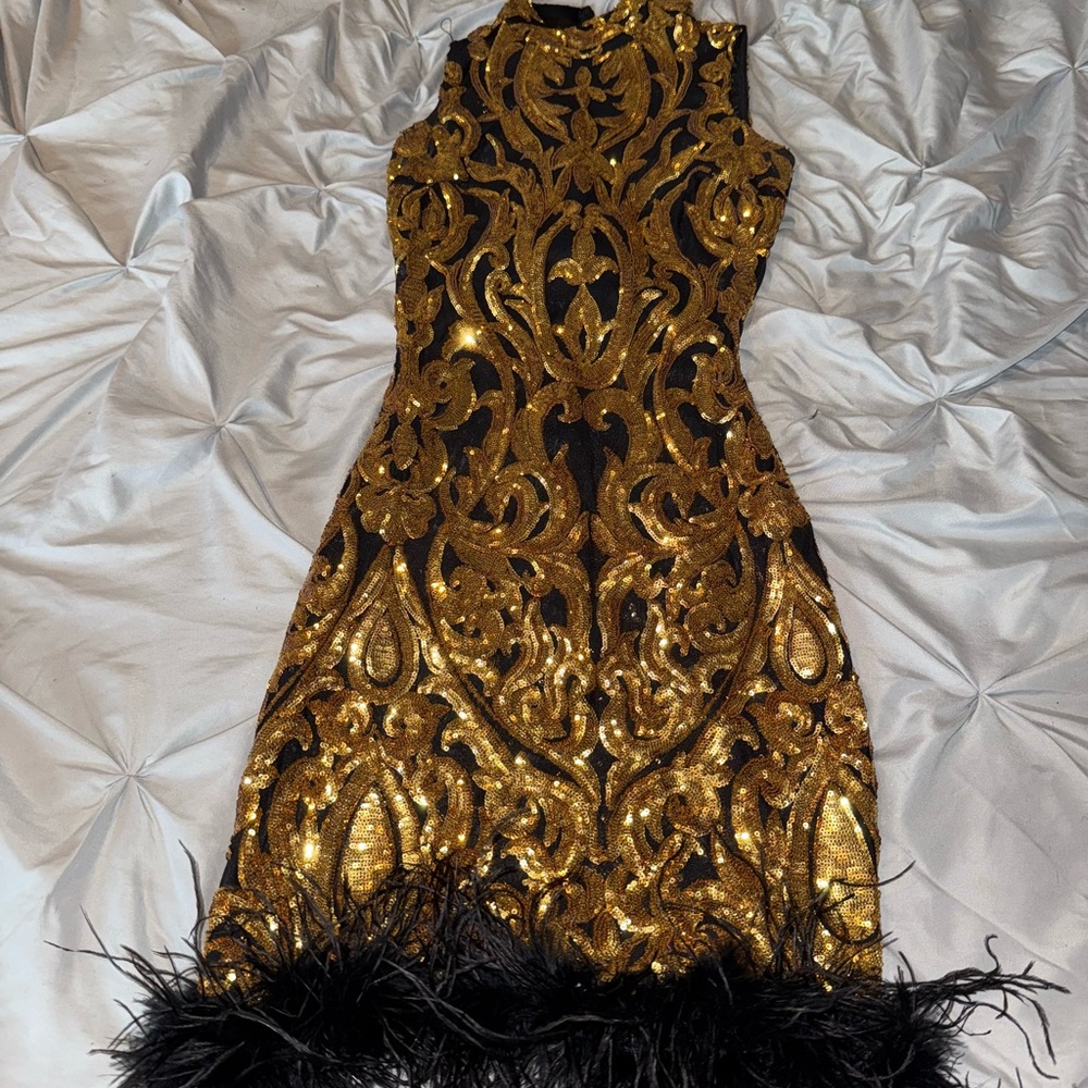 Gold and Black Sheath Midi Dress Mock Neck Sleeveless